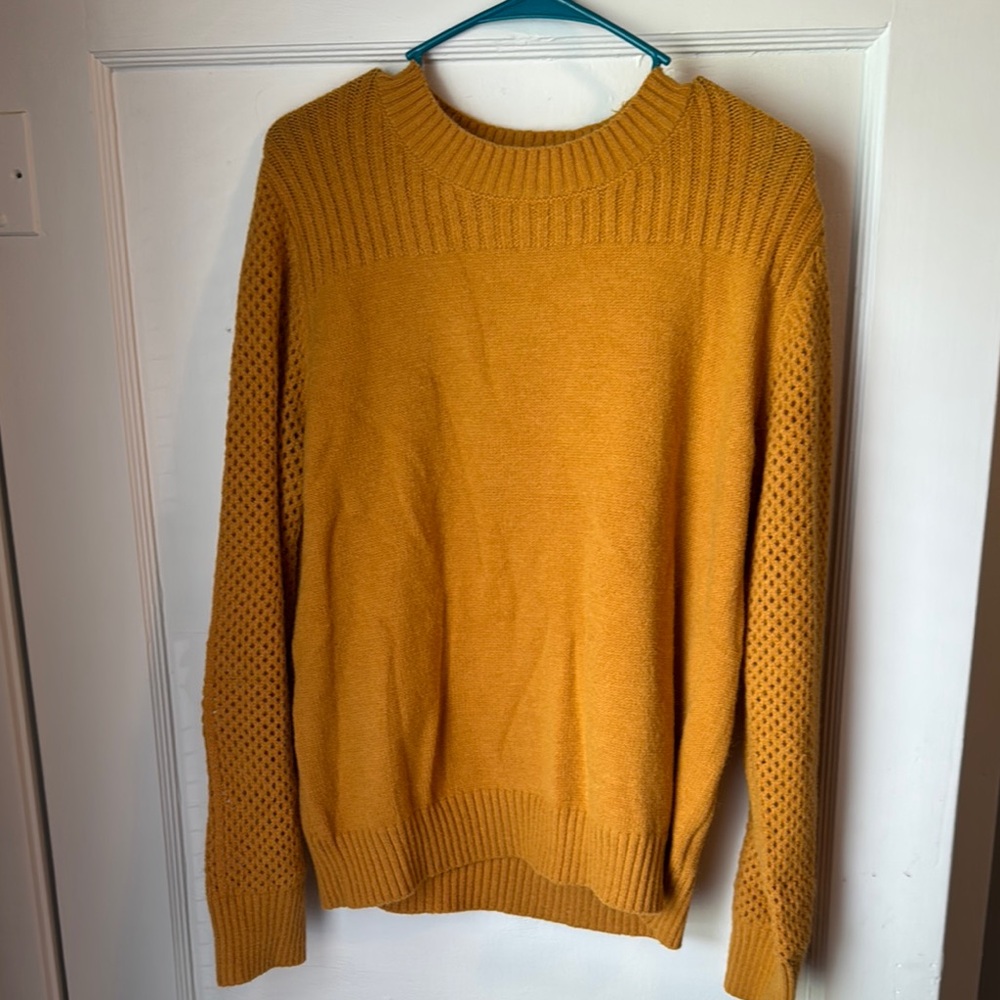 SHEIN Gold Crew Neck‎ Sweater Medium-Weight Knit